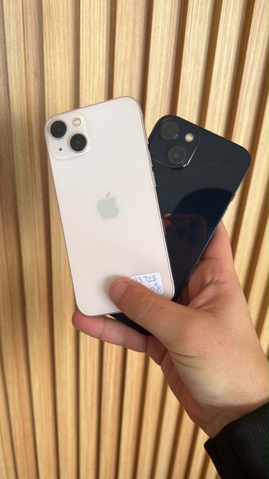 Apple iPhone 13